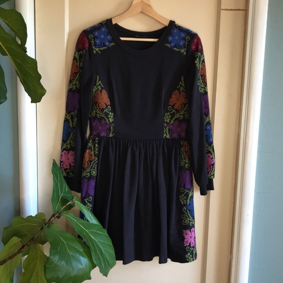 ASOS Dresses & Skirts - ASOS long sleeve needlepoint floral dress